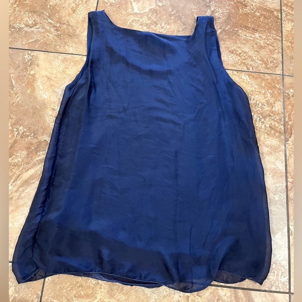 Made in Italy Size Small navy layered Silk blend material tank top lightweight - Picture 2 of 9